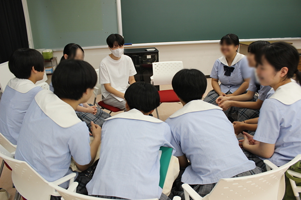 大学見学会（松山東雲中学校３年生が来学）