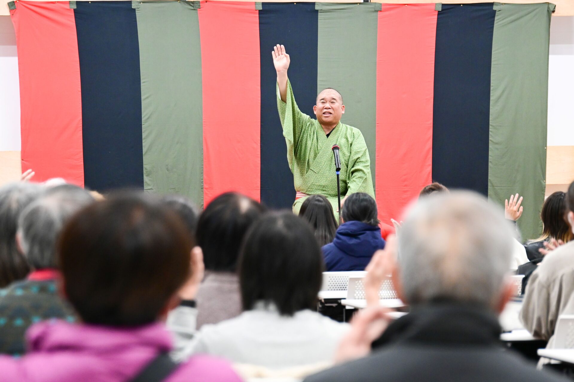 「笑う門には福来る！？」林家染太 氏 講演会を開催しました