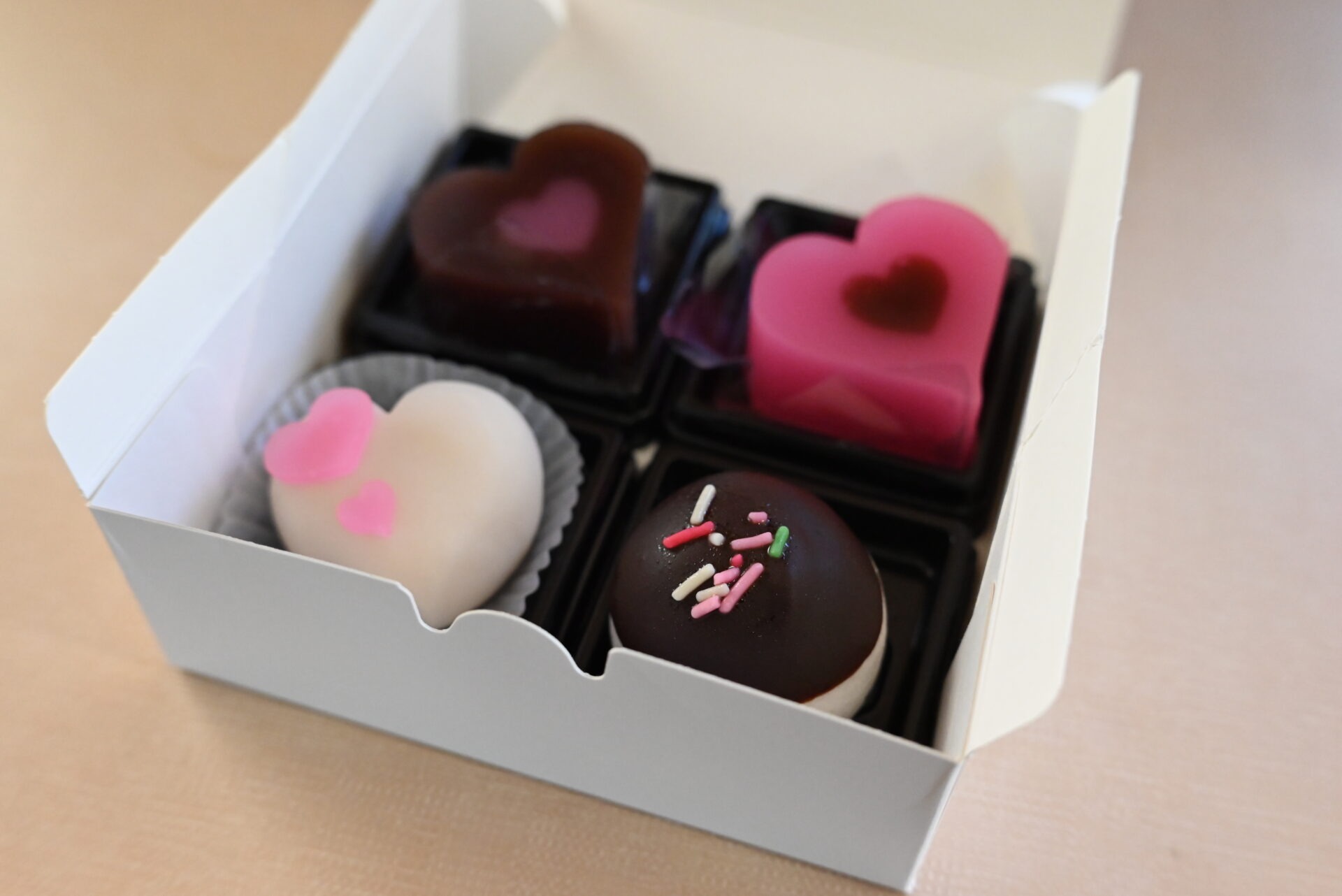 食物栄養学科×亀井製菓「チョコがけ塩あんまんじゅう」バレンタイン限定で再販売