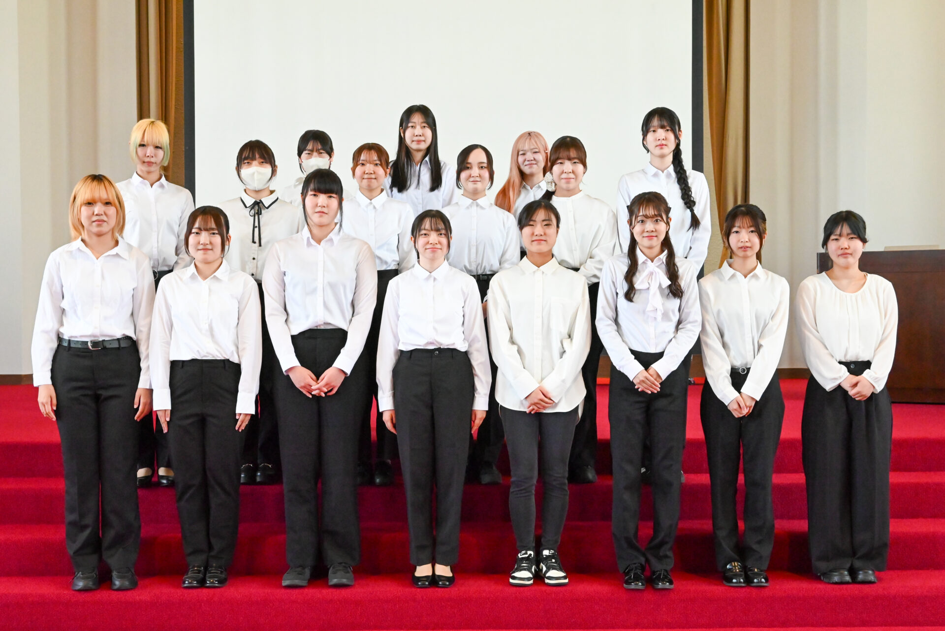 2026年度学生総会・学生会執行委員会の認証式を行いました