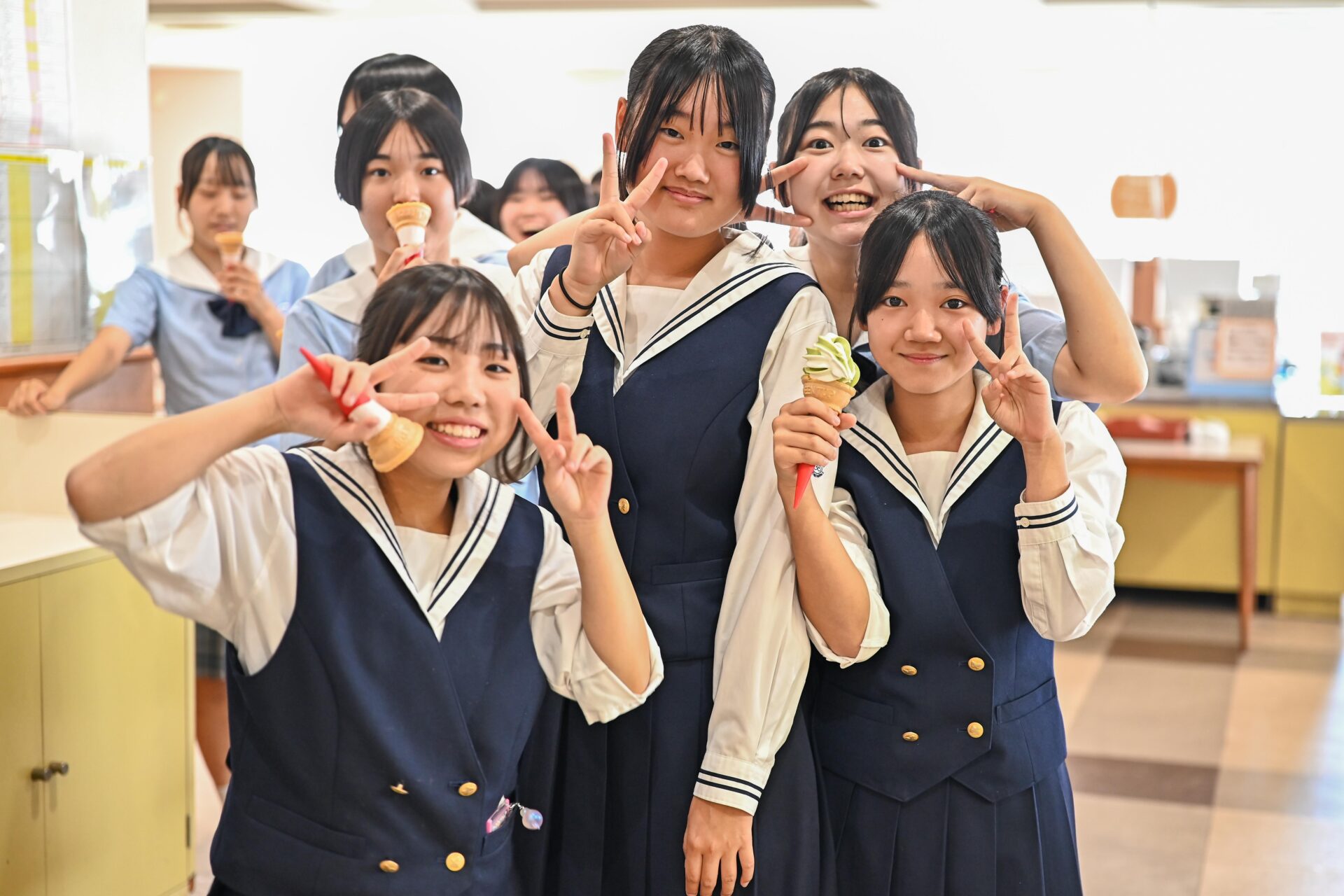 大学見学会（松山東雲中学校３年生が来学）